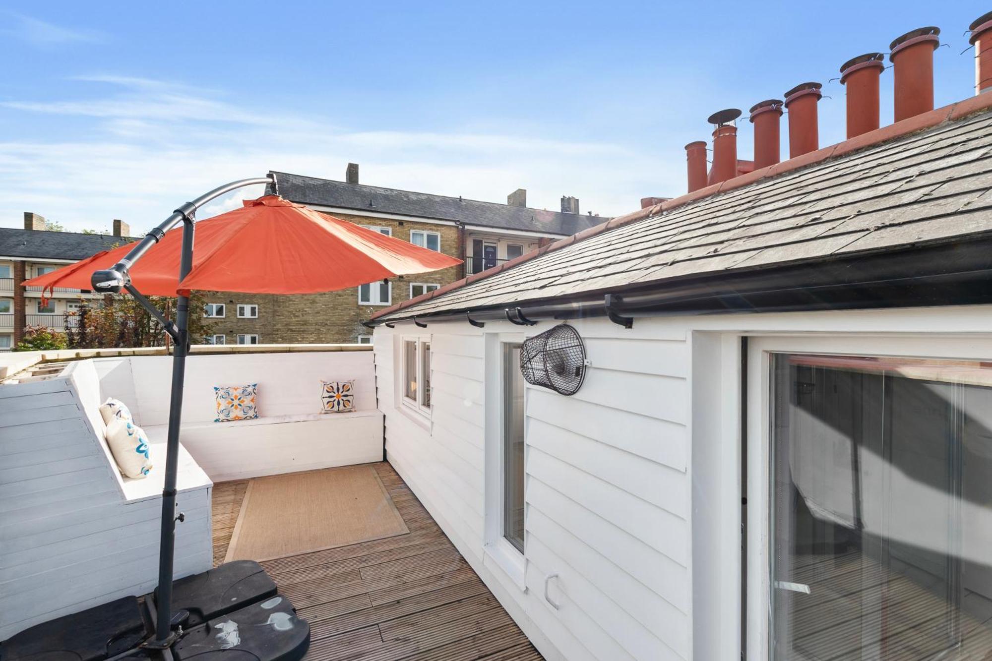 Stylish Flat In Shoreditch, Private Roof Terrace Appartamento Londra